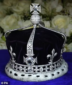Quyết định bỏ qua viên kim cương 105 carat của Hoàng hậu Camilla - Ảnh 3.