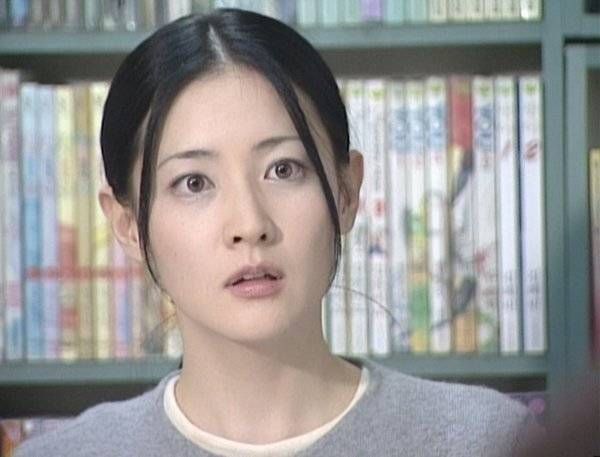 5 mỹ nhân phim Hàn có đôi mắt đẹp lạ: Lee Young Ae xứng tầm báu vật, số 2 được ví như &quot;thiên thần&quot; - Ảnh 2.