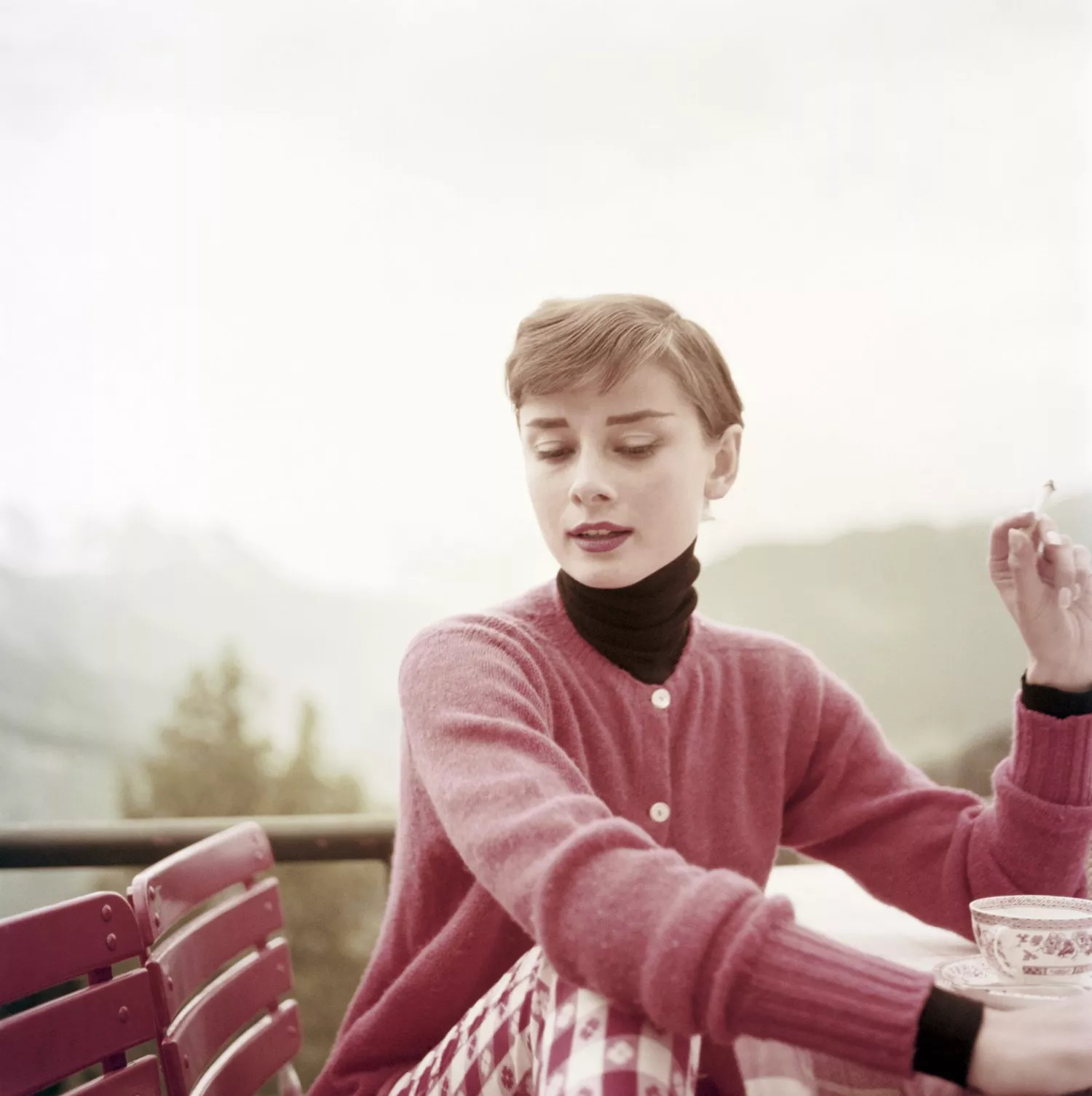 &quot;Người phụ nữ có vẻ đẹp tự nhiên nhất mọi thời đại&quot; Audrey Hepburn: Nỗi đau đớn của người phụ nữ hai lần mất con và tình yêu trọn vẹn ngày cuối đời - Ảnh 5.