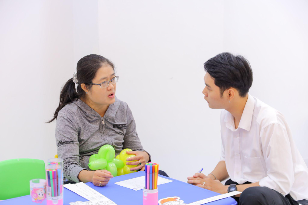 Ba mẹ c&oacute; đang l&atilde;ng ph&iacute; độ tuổi v&agrave;ng ph&aacute;t triển của con? - Ảnh 2.