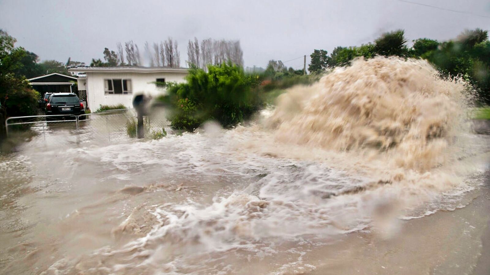 Số người tử vong do bão Gabrielle ở New Zealand tăng lên 9 - Ảnh 1.