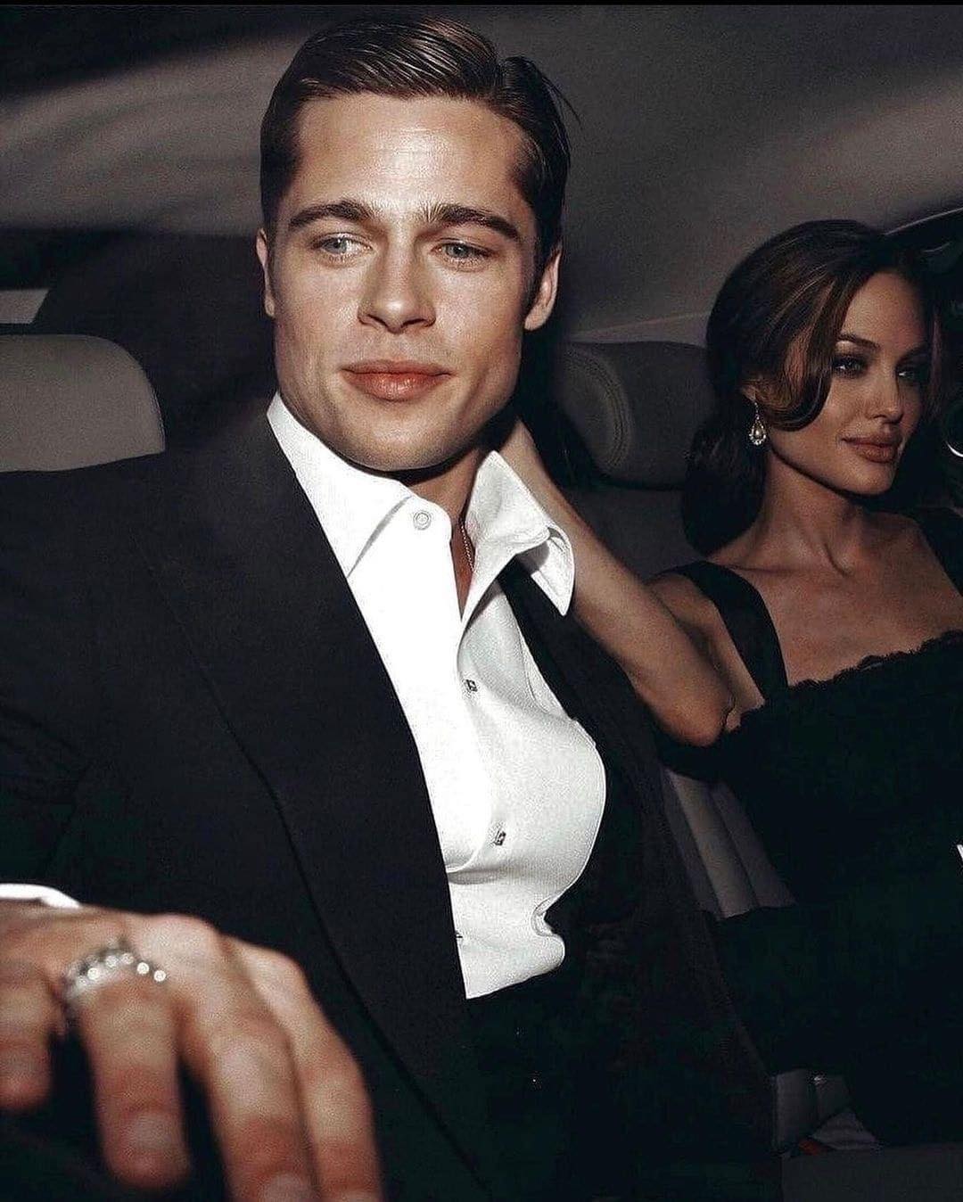 The moment Brad Pitt and Angelina Jolie went to Cannes Film Festival together in 2007: Regret for a love affair that once caused chaos in Hollywood - Photo 1.