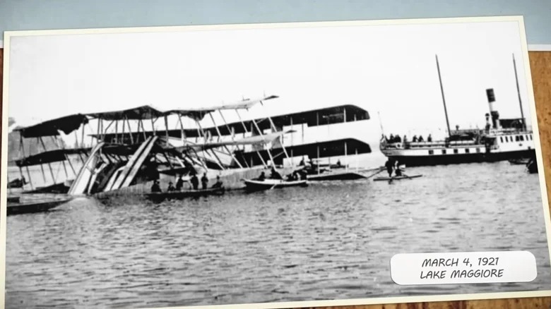Chiếc máy bay 9 cánh kỳ dị này được thiết kế để băng qua Đại Tây Dương vào năm 1920 - Ảnh 2. Chiếc máy bay 9 cánh kỳ dị này được thiết kế để băng qua Đại Tây Dương vào năm 1920 - Ảnh 2.