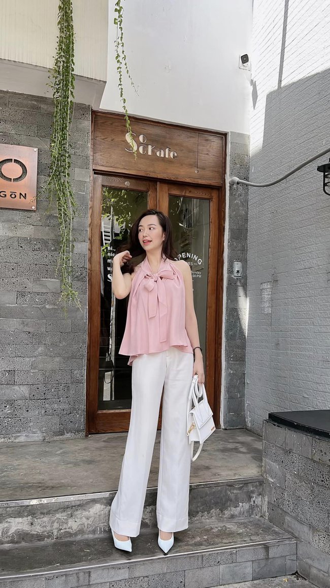 Style trong phim - ngoài đời đối lập của nữ chính Dưới Bóng Cây Hạnh Phúc: Bên xuề xòa nhạt nhòa, bên cháy phố dữ dội - Ảnh 14.