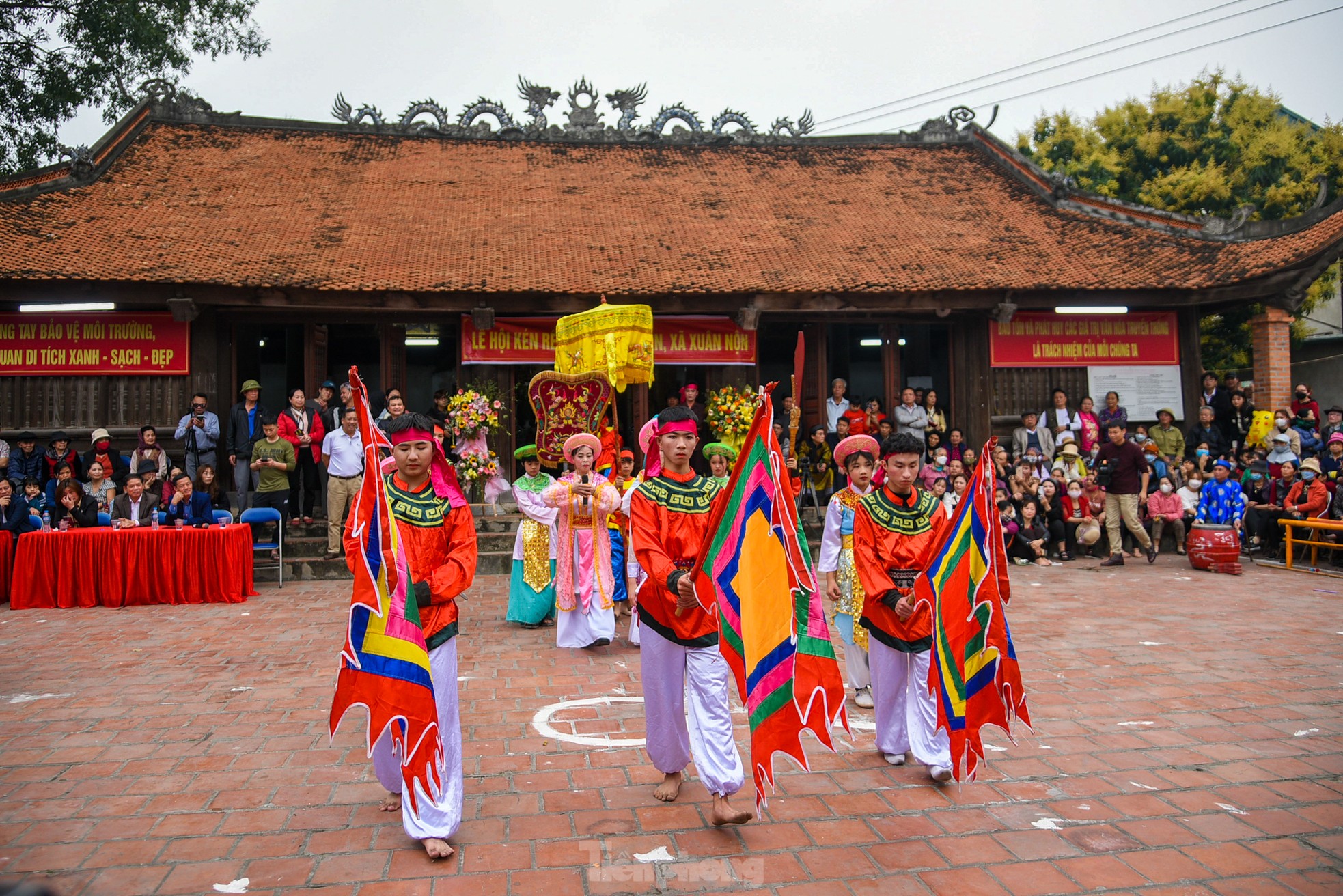 Lễ hội kén rể có niên đại nghìn năm tại Hà Nội - Ảnh 7.
