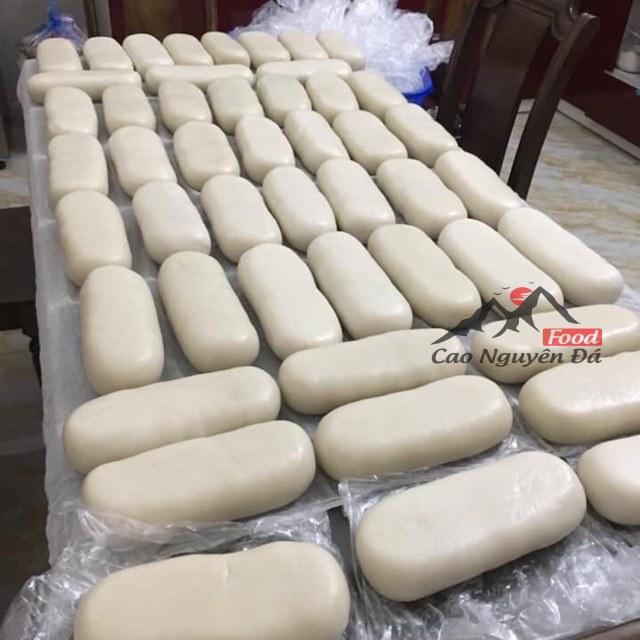 Bánh đá: Đặc sản truyền thống độc đáo của bà con vùng cao Hà Giang - Ảnh 2.