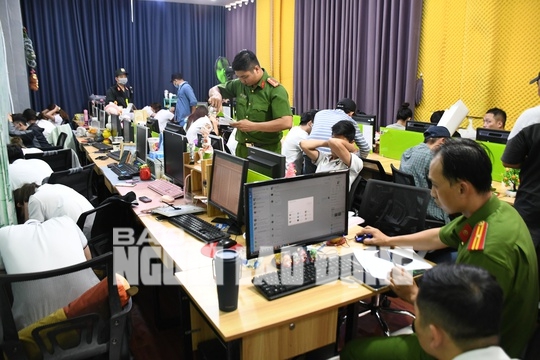 Vụ đột kích Công ty Luật TNHH Pháp Việt: Hàng ngàn nạn nhân bị dọa giết vợ, con - Ảnh 1. Vụ đột kích Công ty Luật TNHH Pháp Việt: Hàng ngàn nạn nhân bị dọa giết vợ, con - Ảnh 1.