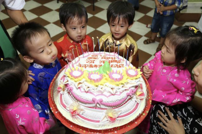 Người mẹ sinh 5 đầu tiên ở Việt Nam bức xúc thông tin 5 chồng đẻ 5 con - Ảnh 2. Người mẹ sinh 5 đầu tiên ở Việt Nam bức xúc thông tin 5 chồng đẻ 5 con - Ảnh 2.