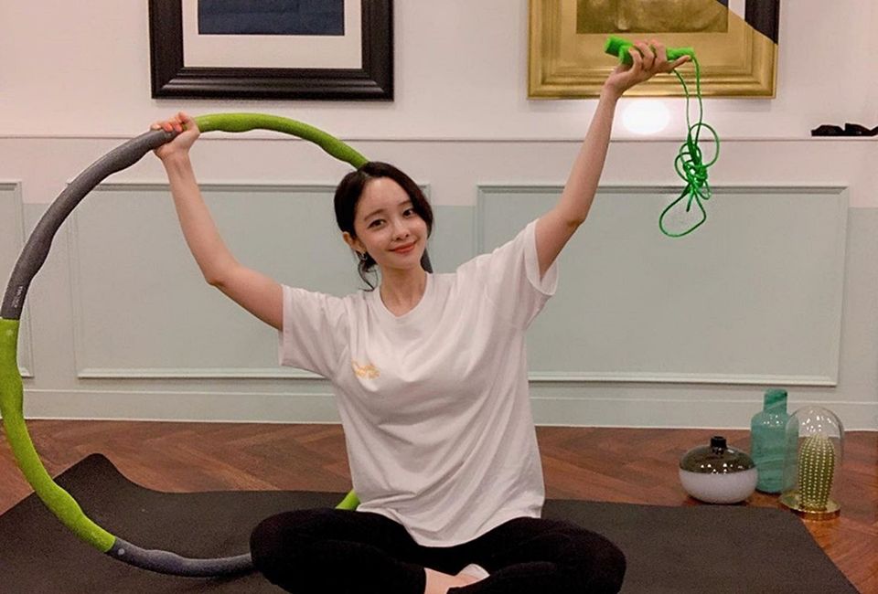 Đốt cháy chất béo gấp 3 lần so với chạy bộ, nàng mẫu xứ Hàn bật mí phương pháp tập có thể giảm được 4kg trong 1 tuần - Ảnh 5. Đốt cháy chất béo gấp 3 lần so với chạy bộ, nàng mẫu xứ Hàn bật mí phương pháp tập có thể giảm được 4kg trong 1 tuần - Ảnh 5.
