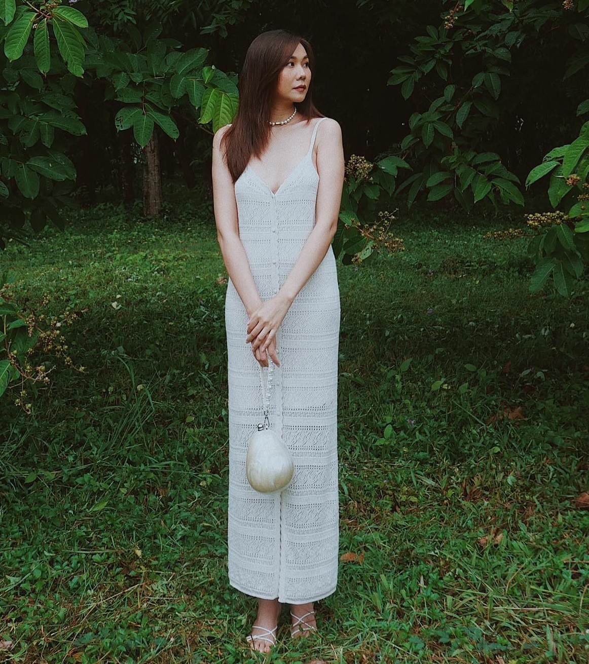 10 cách diện váy dáng dài xinh tươi của mỹ nhân Việt - Ảnh 11.