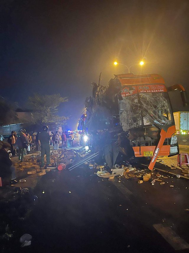 Công an nhận định nguyên nhân ban đầu 2 vụ tai nạn khiến 13 người tử vong ở Quảng Nam - Ảnh 2.