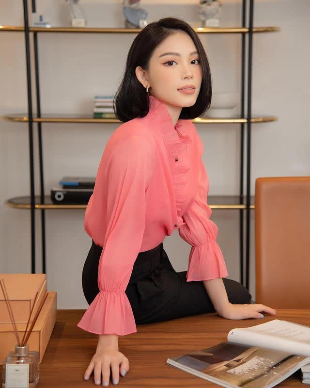 Em dâu Tăng Thanh Hà: Chăm sắm đồ local brand, diện váy áo đơn giản vẫn toát thần thái dâu hào môn - Ảnh 21.