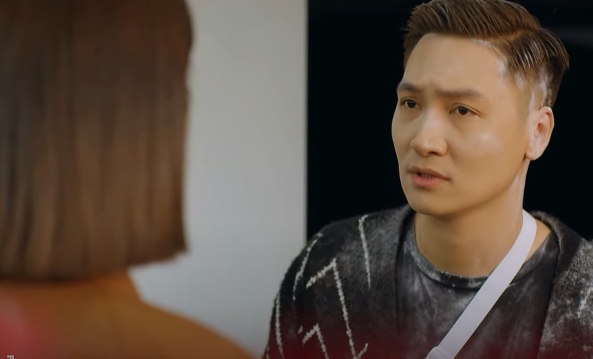 "Đừng nói khi yêu" tập 14: Ly bị mắng xối xả ngay trước mặt đối thủ cạnh tranh vị trí bếp trưởng - Ảnh 3. "Đừng nói khi yêu" tập 14: Ly bị mắng xối xả ngay trước mặt đối thủ cạnh tranh vị trí bếp trưởng - Ảnh 3.