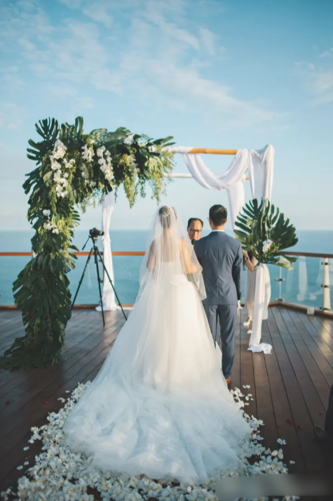Đám cưới xịn mịn trên đảo Bali với vỏn vẹn chưa đến 20 khách trong suốt 3 ngày - Ảnh 15.
