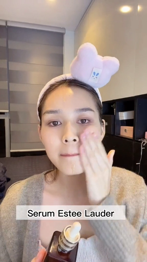 Đồ skincare mỹ nhân Việt dùng gần đây: Đỗ Thị Hà và Xoài Non dùng serum hơn 3 triệu, Á hậu Tường San chăm đắp mặt nạ mỗi ngày - Ảnh 1. Đồ skincare mỹ nhân Việt dùng gần đây: Đỗ Thị Hà và Xoài Non dùng serum hơn 3 triệu, Á hậu Tường San chăm đắp mặt nạ mỗi ngày - Ảnh 1.
