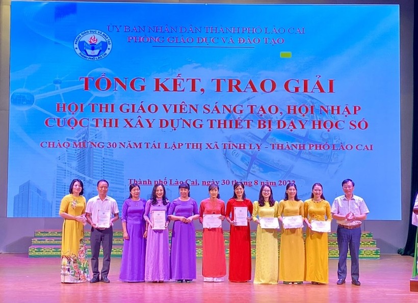 Cô giáo trẻ truyền cảm hứng sáng tạo tới học sinh vùng cao - Ảnh 2. Cô giáo trẻ truyền cảm hứng sáng tạo tới học sinh vùng cao - Ảnh 2.