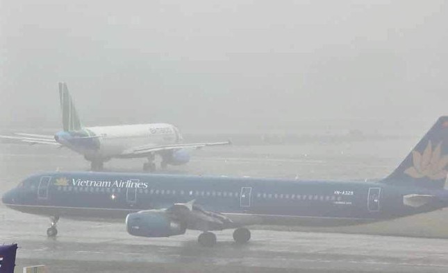Cục Hàng không chỉ đạo khẩn vấn đề sương mù 'bủa vây' chuyến bay - Ảnh 1.