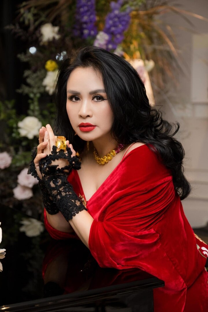 Sao Việt 10/3: Hoa hậu Giáng My trẻ ngỡ ngàng, Thanh Thanh Hiền hội ngộ Lê Khanh - Ảnh 9.