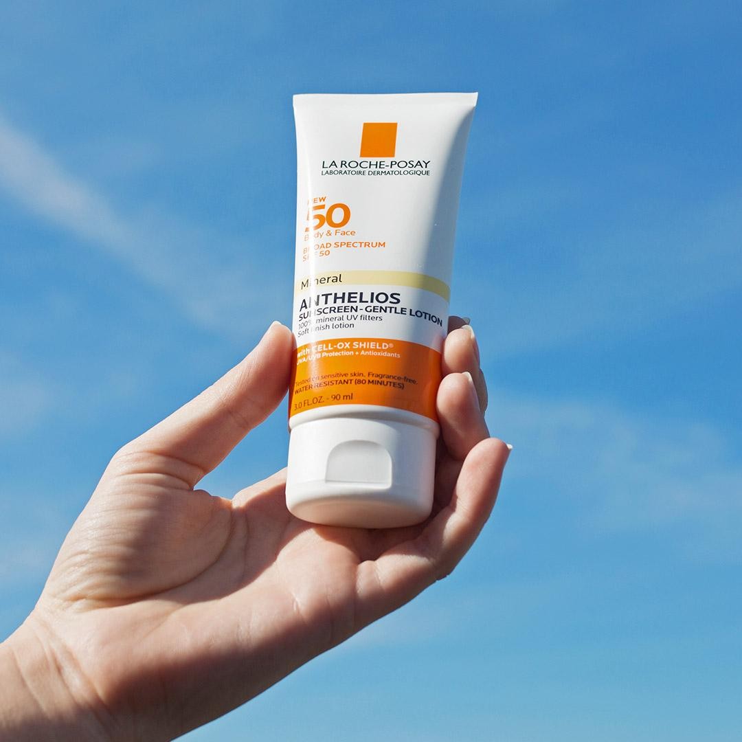 Как отбелить кожу рук от загара. La Roche Posay Sunscreen 50. Крем la Roche Posay SPF 50. La Roche-Posay солнцезащитный крем SPF 50. La Roche-Posay санскрин 50.