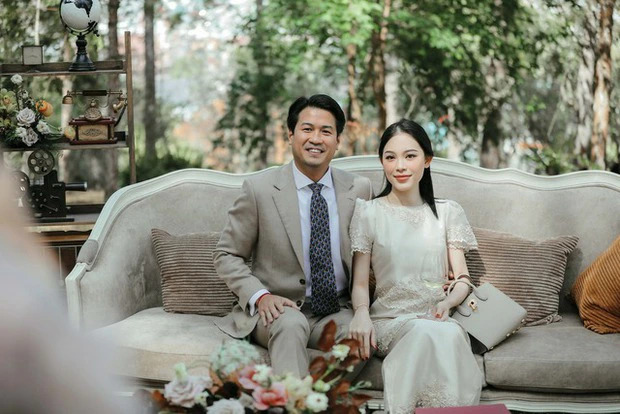 Đám cưới hào môn của Linh Rin và Phillip Nguyễn dần hé lộ, tiết lộ váy phù dâu vô cùng xịn xò - Ảnh 1. Đám cưới hào môn của Linh Rin và Phillip Nguyễn dần hé lộ, tiết lộ váy phù dâu vô cùng xịn xò - Ảnh 1.