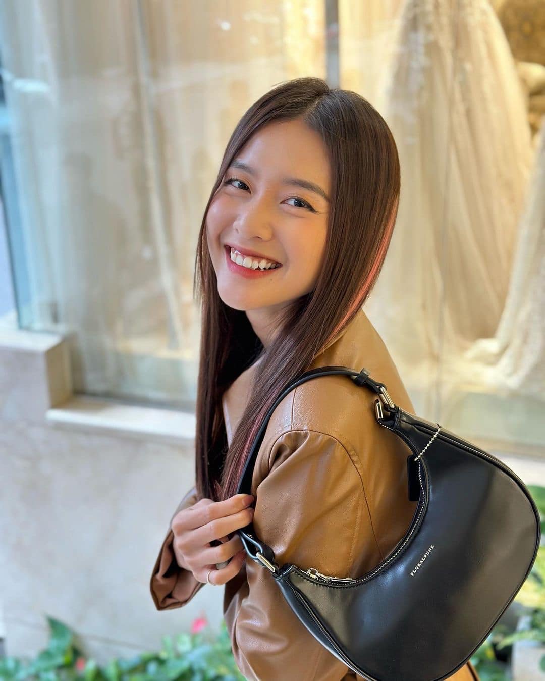 Gia đình mình vui bất thình lình: Trung ruồi hội ngộ Khả Ngân - Thanh Sơn - Ảnh 6. Gia đình mình vui bất thình lình: Trung ruồi hội ngộ Khả Ngân - Thanh Sơn - Ảnh 6.