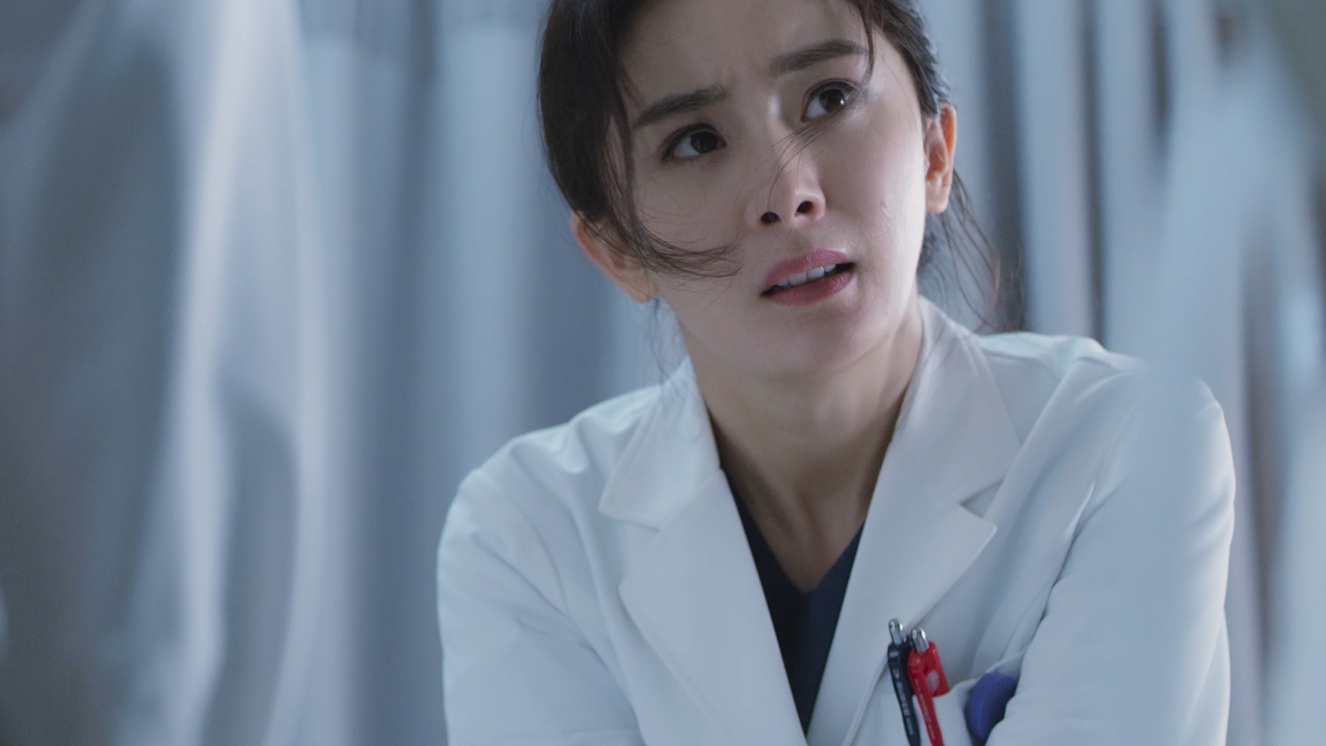 Bị chê mặt đơ gượng gạo, Dương Mịch vẫn làm bác sĩ, fan mong chờ mỹ nam này vớt vát lại diễn xuất - Ảnh 4.