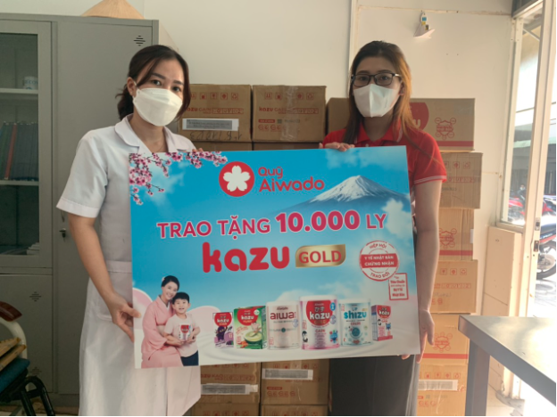 Aiwado chia sẻ đồng hành cùng các bệnh nhi ung thư với 10.000 ly sữa được trao tặng - Ảnh 2.