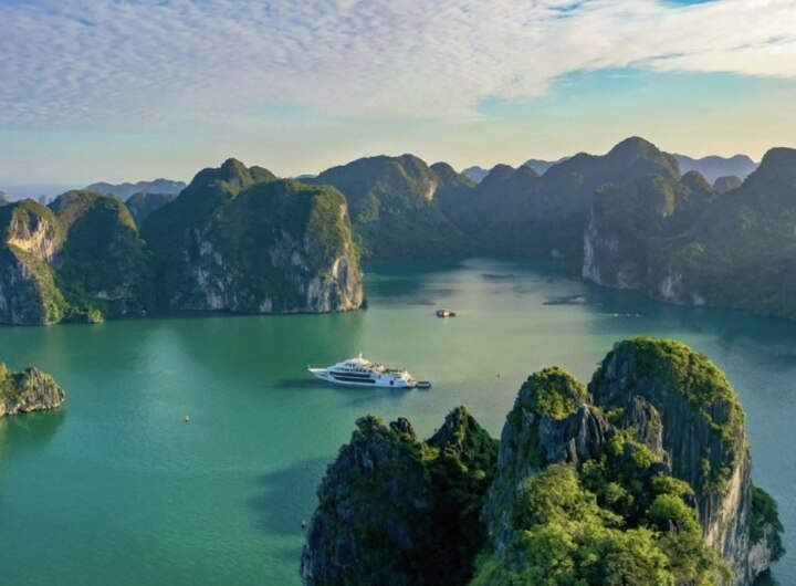 8 bãi biển đẹp nhất Việt Nam nên đi vào hè này - Ảnh 8.