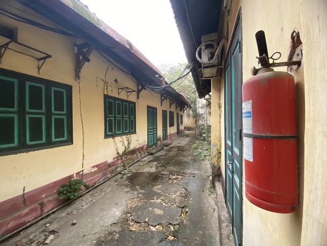 'Hãng phim truyện Việt Nam đổ nát, thiệt thòi và đau xót cho nghệ sĩ' - Ảnh 2. 'Hãng phim truyện Việt Nam đổ nát, thiệt thòi và đau xót cho nghệ sĩ' - Ảnh 2.