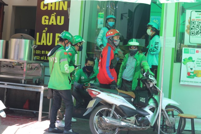 Phận xe &ocirc;m ở chốn phồn hoa - Ảnh 2.