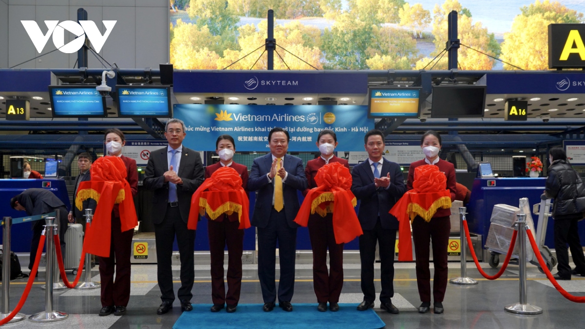 Vietnam Airlines nối lại đường bay thẳng Bắc Kinh - Hà Nội - Ảnh 2. Vietnam Airlines nối lại đường bay thẳng Bắc Kinh - Hà Nội - Ảnh 2.