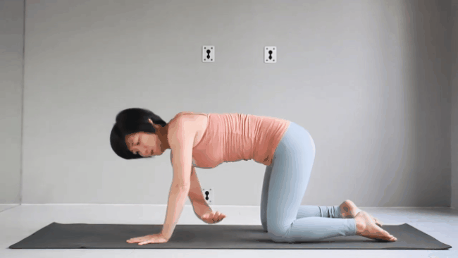 8 động tác Yoga giúp lưng thon, bụng dưới săn chắc - Ảnh 9.