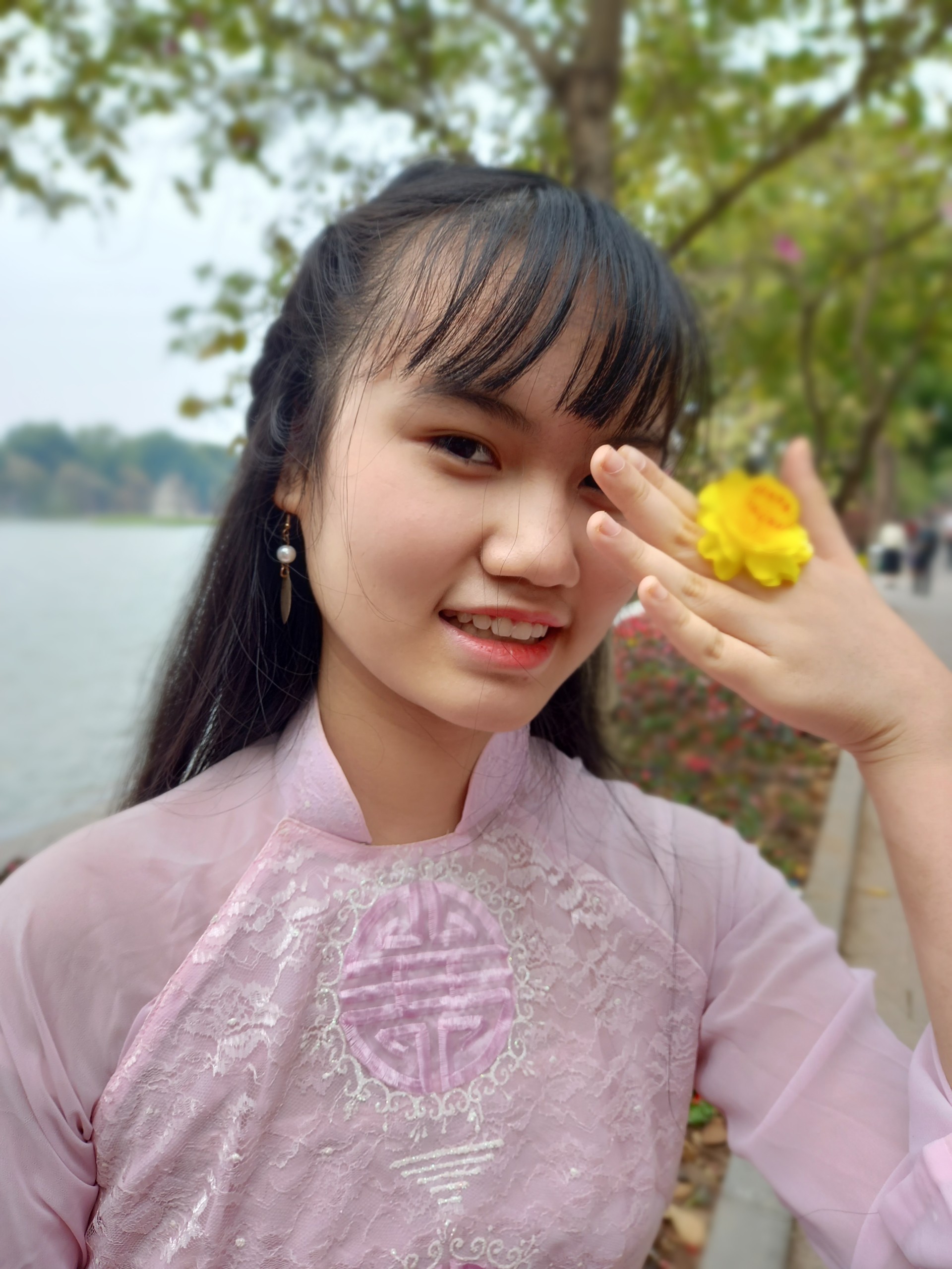 Nữ sinh Hà Nội đi du học ở Singapore từ năm lớp 9: &quot;Apply&quot; chơi chơi, ai ngờ nhận học bổng &quot;khủng&quot; - Ảnh 1.