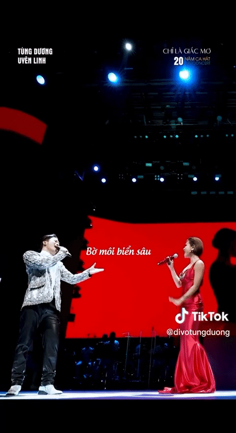 Quá tội Uyên Linh: Tùng Dương vừa cất tiếng hát bè, giọng của cô lập tức... tàng hình! - Ảnh 1. Quá tội Uyên Linh: Tùng Dương vừa cất tiếng hát bè, giọng của cô lập tức... tàng hình! - Ảnh 1.