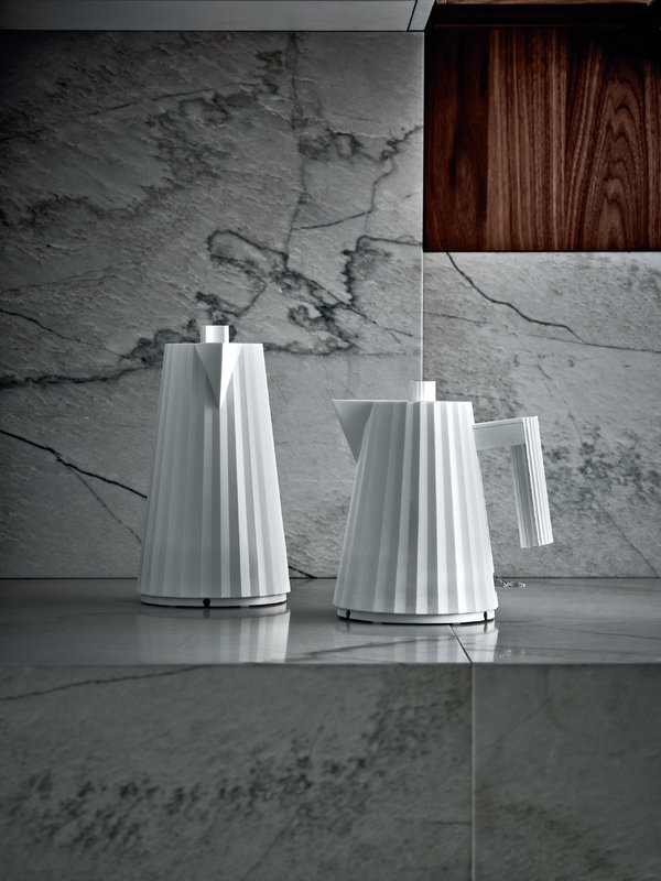 Gian bếp của Alessi và nhà thiết kế Michele De Lucchi có gì hấp dẫn? - Ảnh 3. Gian bếp của Alessi và nhà thiết kế Michele De Lucchi có gì hấp dẫn? - Ảnh 3.