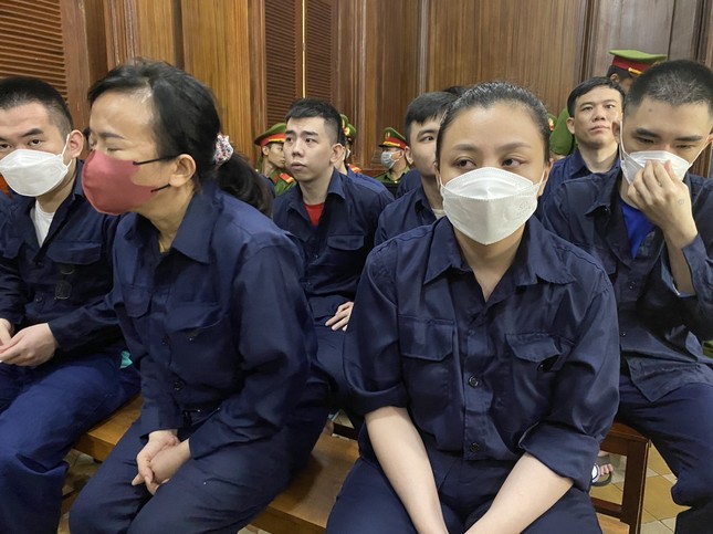 Nữ Việt kiều đứng sau vụ truy sát đại ca giang hồ Quân &quot;Xa lộ&quot; bị đề nghị án chung thân - Ảnh 1.