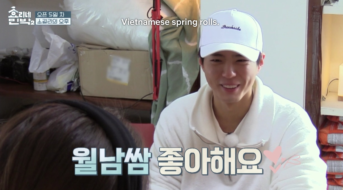 M&ecirc; mẩn m&oacute;n Việt, Park Hoon rủ Hyun Bin đi ăn phở - Ảnh 9.