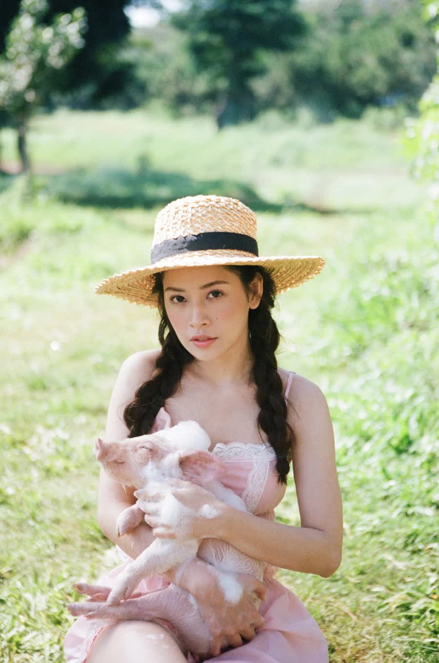 Chi Pu sẽ đem ca khúc có MV gắn mác 16+ đóng cùng tình cũ lên show Trung Quốc, phía nữ ca sĩ phản hồi ra sao? - Ảnh 7. Chi Pu sẽ đem ca khúc có MV gắn mác 16+ đóng cùng tình cũ lên show Trung Quốc, phía nữ ca sĩ phản hồi ra sao? - Ảnh 7.