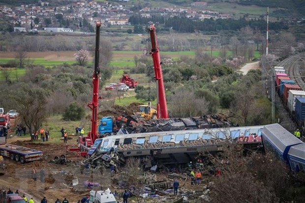 Hy Lạp công bố quốc tang 3 ngày tưởng niệm nạn nhân vụ tai nạn đường sắt - Ảnh 1.