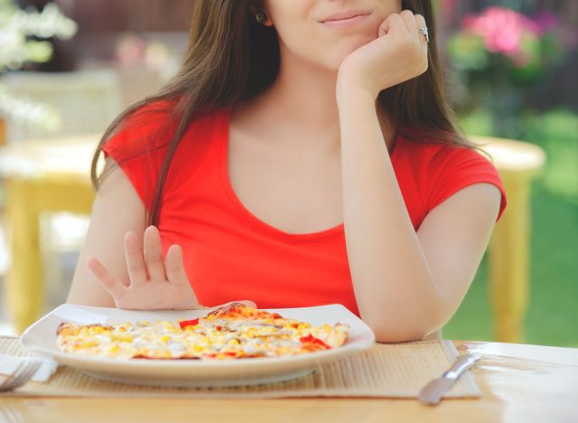 woman-doesnt-eat-skip-meal-1680172991060265271377-1680173567825-1680173567911797692465-1680186691919-16801866919961112152529.jpg