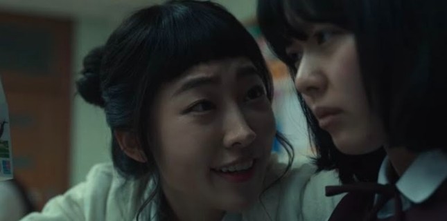 Bí mật cảnh hai ác nữ không mặc nội y trong phim của Song Hye Kyo - Ảnh 3.