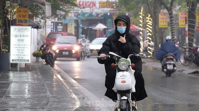 Miền Bắc tiếp tục mưa nhỏ trước khi đón nắng nóng - Ảnh 1. Miền Bắc tiếp tục mưa nhỏ trước khi đón nắng nóng - Ảnh 1.