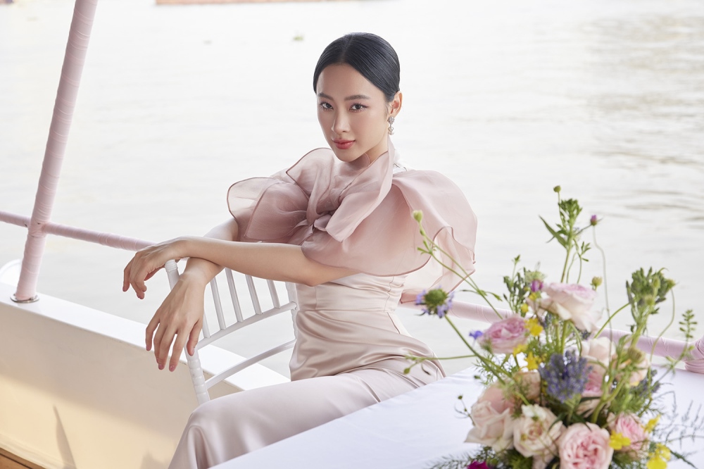 Angela Phương Trịnh thăng hạng nhan sắc sau khi giảm 10kg - Ảnh 2. Angela Phương Trịnh thăng hạng nhan sắc sau khi giảm 10kg - Ảnh 2.