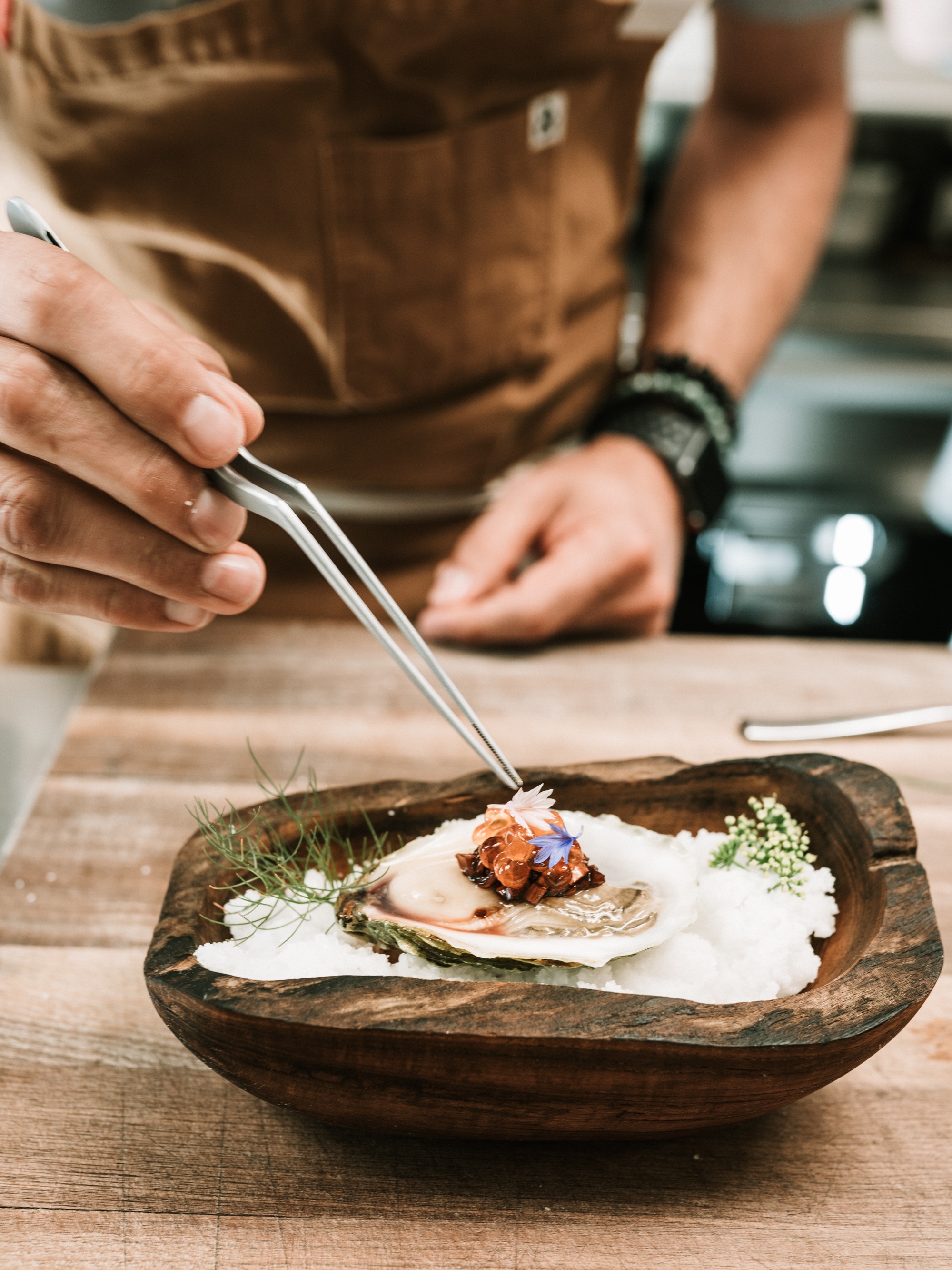 Đi ăn Bistro "bị dụ" bỏ tiền triệu, nhiều người cứ tưởng đã được phục vụ chuẩn Fine Dining hạng sang? - Ảnh 5. Đi ăn Bistro "bị dụ" bỏ tiền triệu, nhiều người cứ tưởng đã được phục vụ chuẩn Fine Dining hạng sang? - Ảnh 5.
