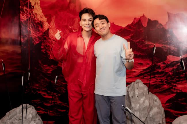 Ali Hoàng Dương bất ngờ lộ diện giữa ồn ào rạp phim của Trấn Thành: Cảm ơn Hòa Minzy đã bao rạp công khai - Ảnh 3. Ali Hoàng Dương bất ngờ lộ diện giữa ồn ào rạp phim của Trấn Thành: Cảm ơn Hòa Minzy đã bao rạp công khai - Ảnh 3.