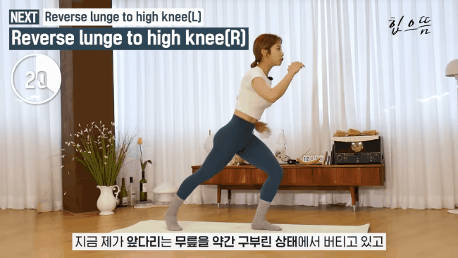 10 phút tập cơ bụng mỗi sáng của HLV pilates người Hàn - Ảnh 12.