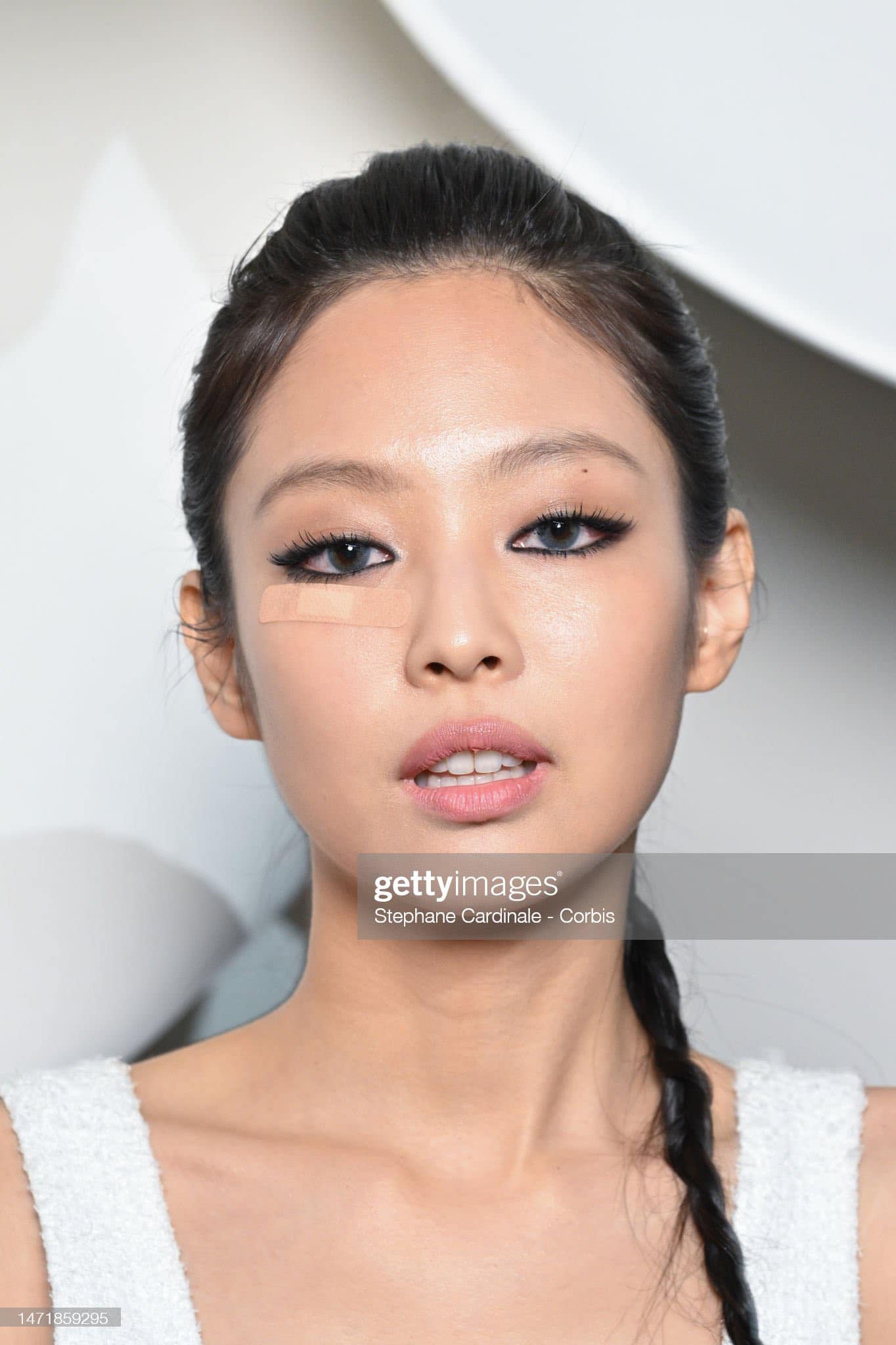 Jennie (BLACKPINK) qua ống kính tử thần Getty Images và cam thường: Visual sắc nét, thần thái bất chấp ảnh zoom cận mặt - Ảnh 4.