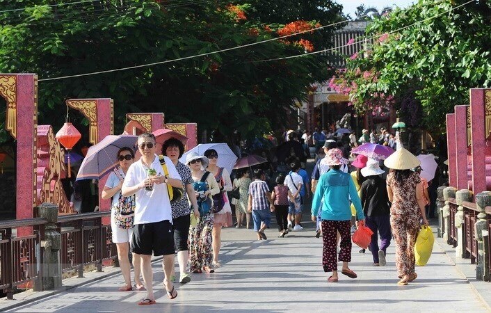 Bộ Ngoại giao thông tin việc Trung Quốc mở du lịch sang Việt Nam từ 15/3 - Ảnh 1. Bộ Ngoại giao thông tin việc Trung Quốc mở du lịch sang Việt Nam từ 15/3 - Ảnh 1.