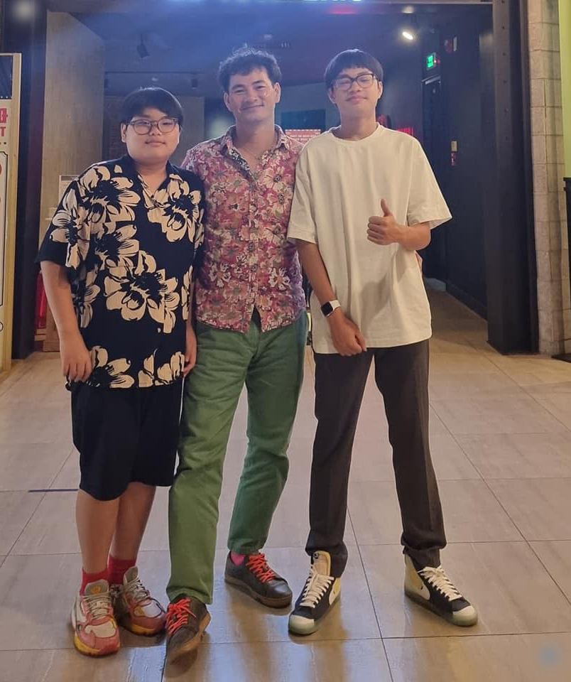 Vừa lên cấp 3, cậu cả nhà Xuân Bắc đã mê "làm đỏm", thậm chí còn công khai cả bạn gái: Phụ huynh biết nhưng chỉ đáp lại đúng một câu! - Ảnh 1. Vừa lên cấp 3, cậu cả nhà Xuân Bắc đã mê "làm đỏm", thậm chí còn công khai cả bạn gái: Phụ huynh biết nhưng chỉ đáp lại đúng một câu! - Ảnh 1.