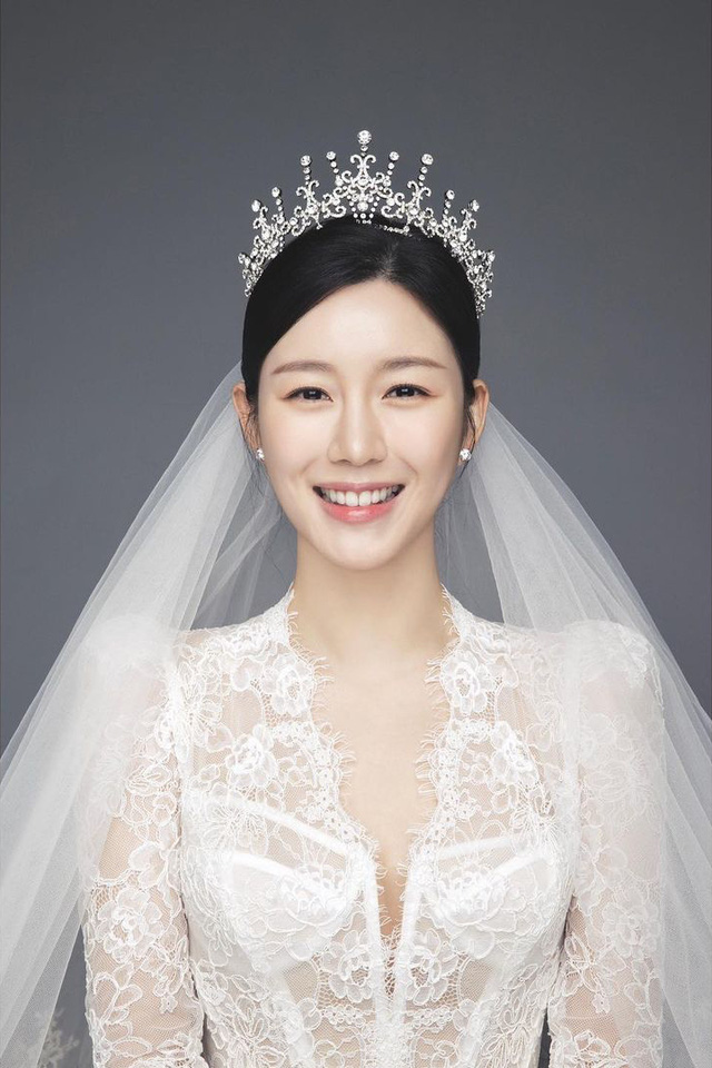 Lee Seung Gi khoe ảnh cưới đẹp như mơ với Lee Da In - Ảnh 6.